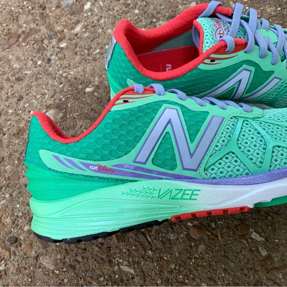 NEW Ariel runDisney New Balance women’s running shoes - Picture 8 of 15